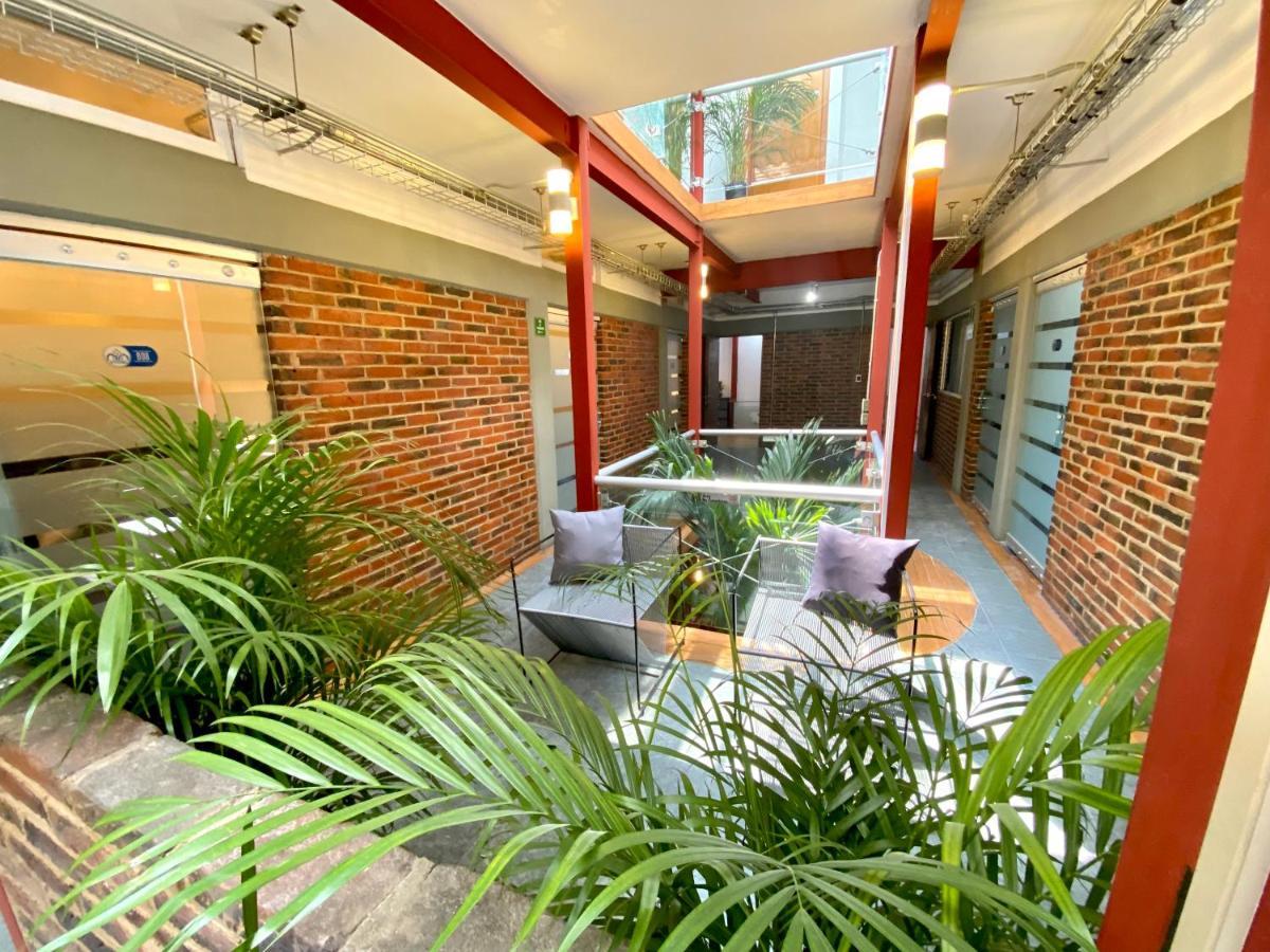 Roomies Hostel Reforma-El Angel Cidade do México Exterior foto